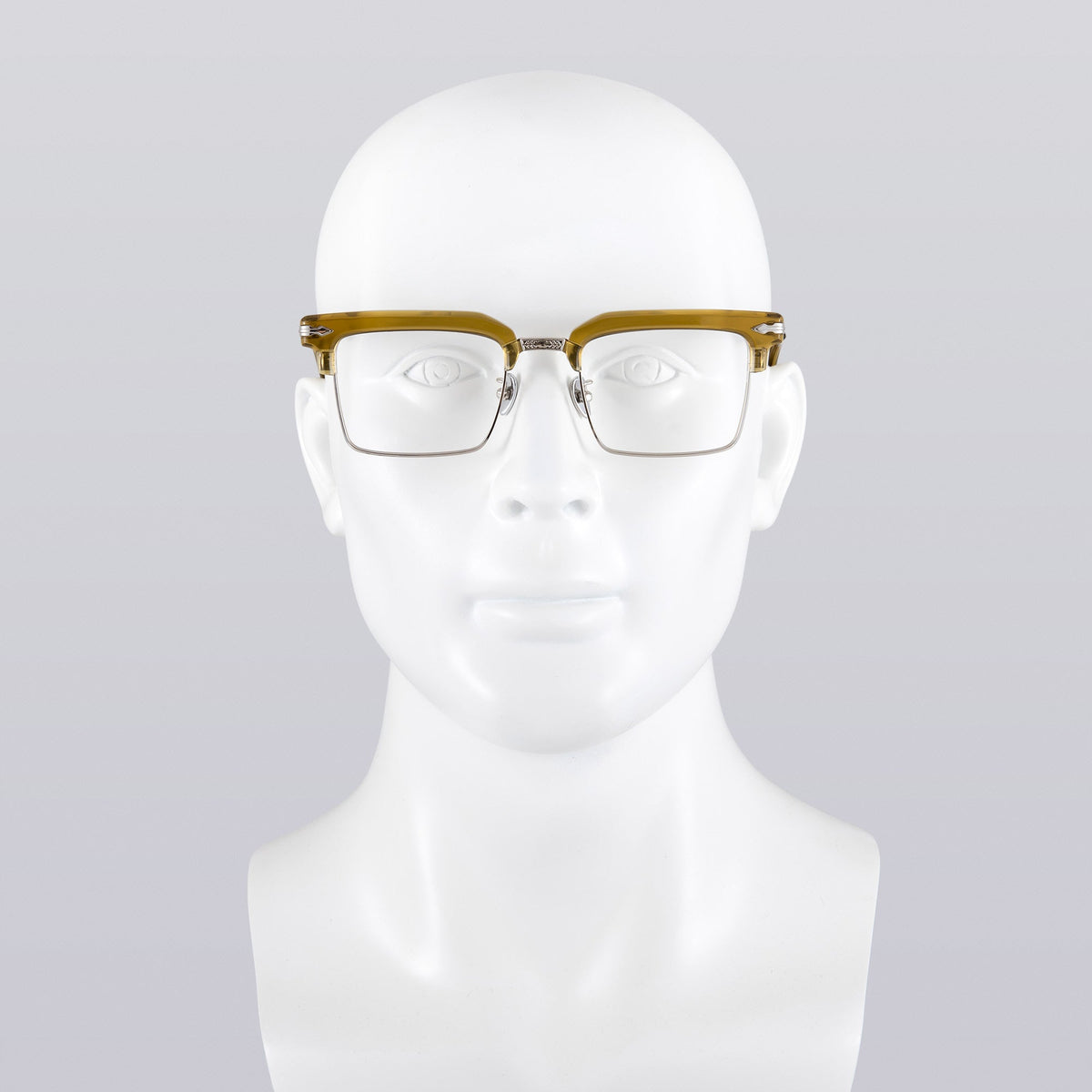 Iris O