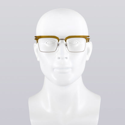 Iris O