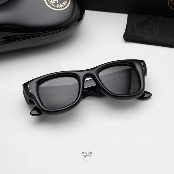 RB 4940 Full Black Diamond Polarised Sunglasses