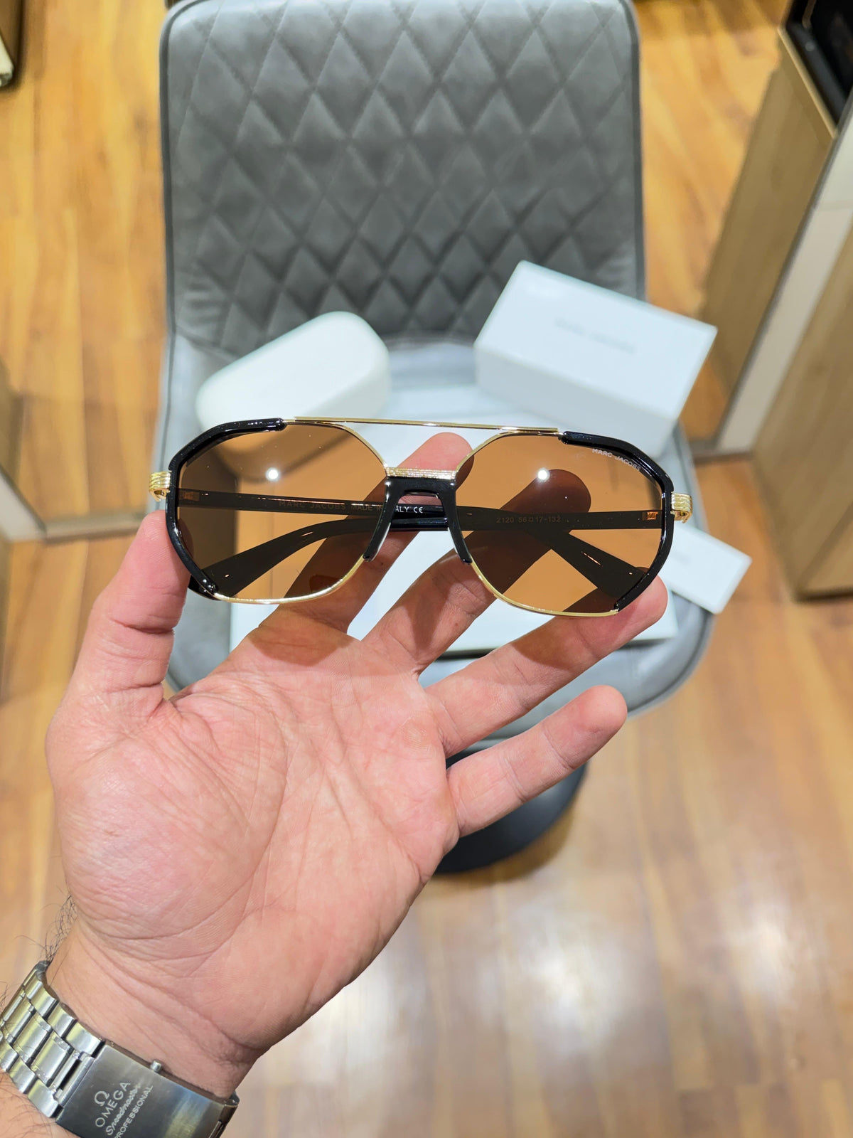 MOST AWAITED LUXURY FASHION CELEBRITY UV-400 SUNGLASSES