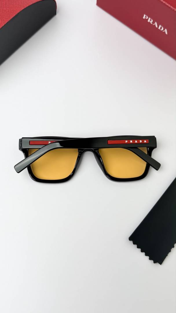 Prada Sunglass
