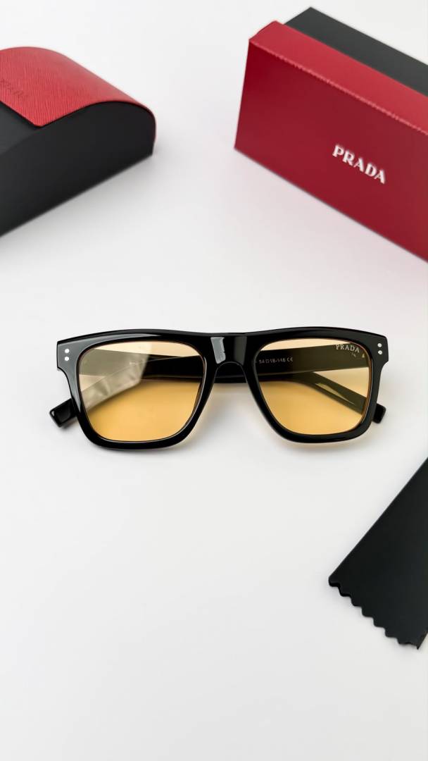 Prada Sunglass