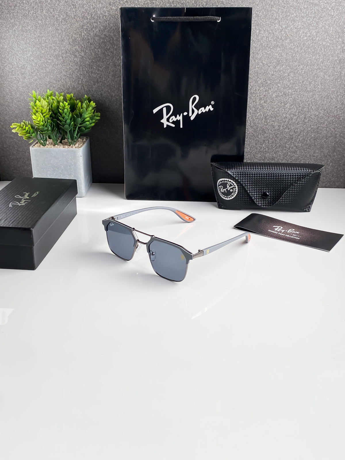 RB #8 FIBER BLACK POLARISED SUNGLASSES